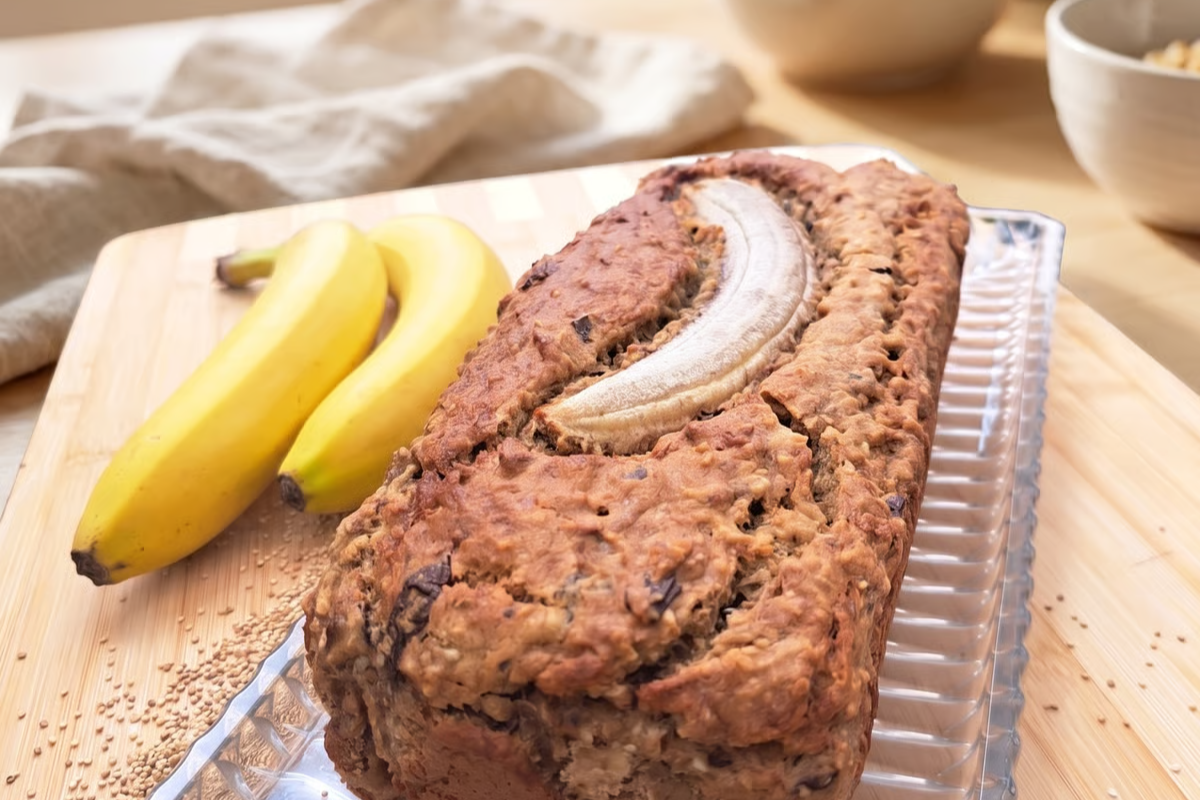 Glutenfreies Bananenbrot mit Quinoa-Mehl